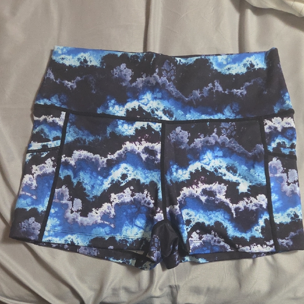 Constantly Varied Gear Athletic Shorts - Storm Print Size LARGE 2.5" Inseam